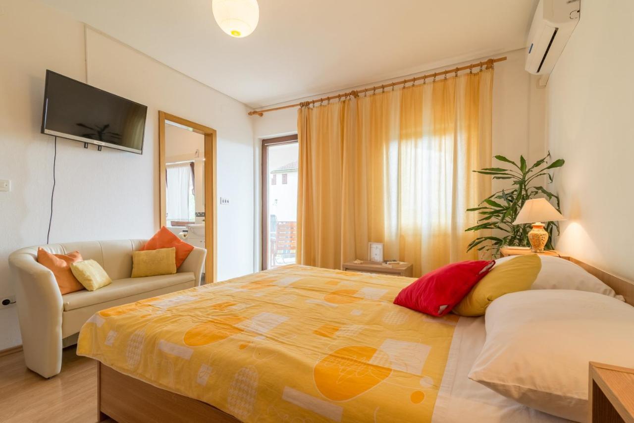 Apartments Bepina 比奥格勒·纳·莫鲁 外观 照片